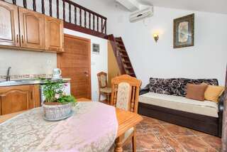 Апартаменты Apartments Rozer Котор Апартаменты с 1 спальней, балконом и видом на море (для 3 взрослых)-6