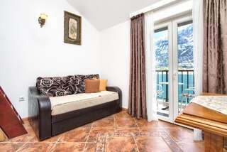 Апартаменты Apartments Rozer Котор Апартаменты с 1 спальней, балконом и видом на море (для 3 взрослых)-9