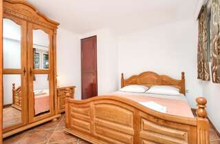 Апартаменты Apartments Rozer Котор Апартаменты с 1 спальней, балконом и видом на море (для 4 взрослых)-9